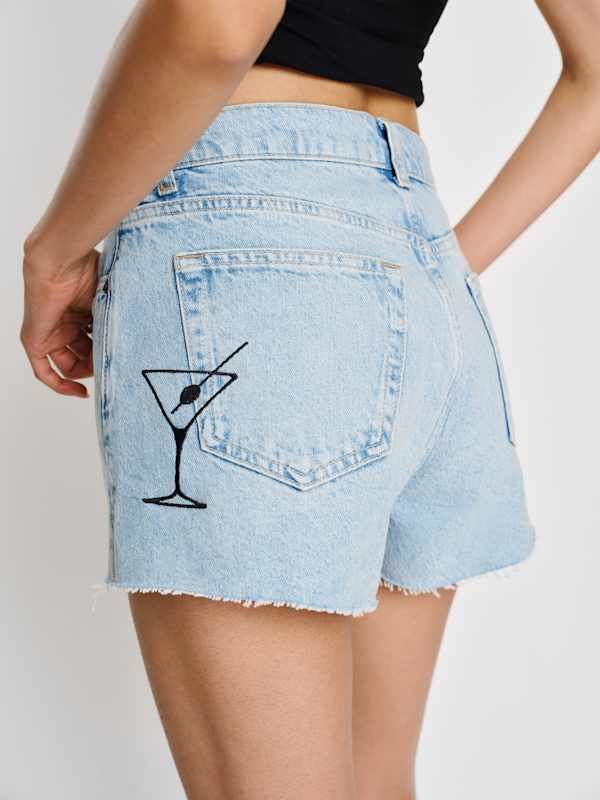 Sutton Low Rise 2.5&rdquo; Slouchy Jean Shorts - Martini Embroidery