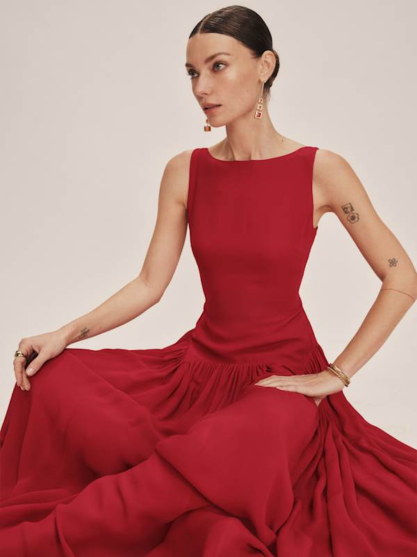 Camella Dress - Sangre