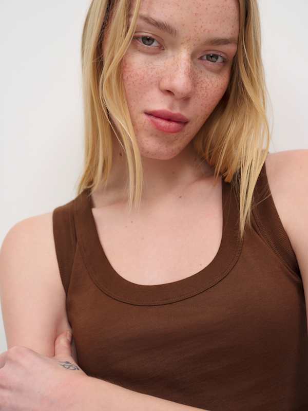 Seline Tank - Chocolate Cake