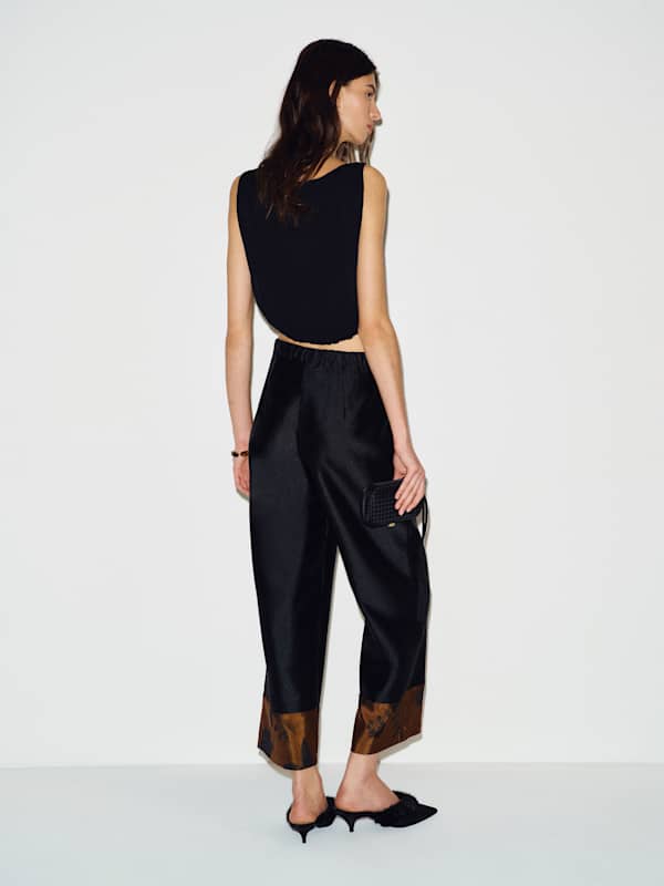 Olina Cropped Pant - Black Jacquard Hem