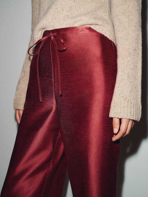 Olina Cropped Pant - Maroon