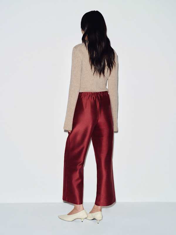 Olina Cropped Pant - Maroon