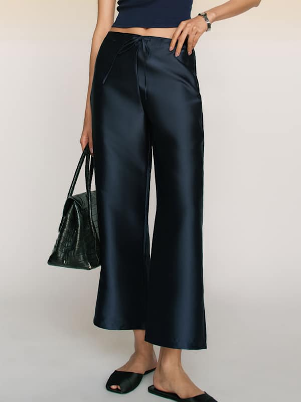 Olina Cropped Pant - Navy