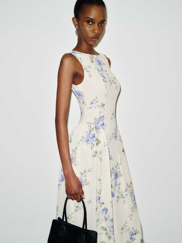 Anelis Dress - Courtyard