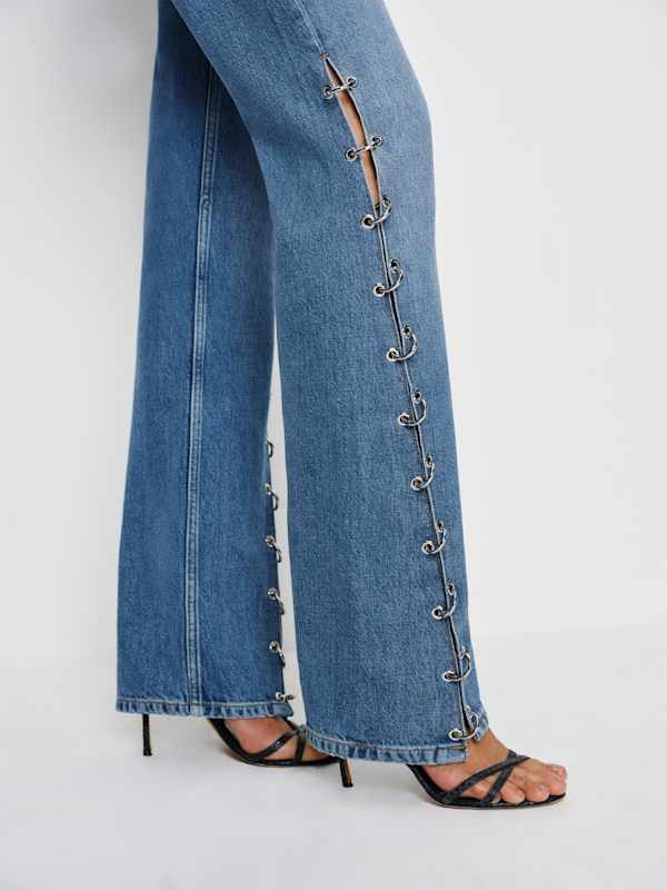 Inez Low Rise Bootcut Jeans - Leech