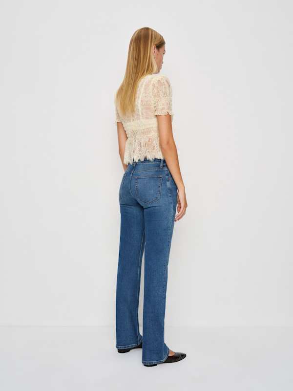 Elton Mid Rise Super Stretch Straight Jeans - Willamette