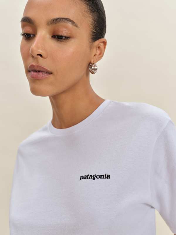 Patagonia M's P-6 Logo Responsibili-tee - White