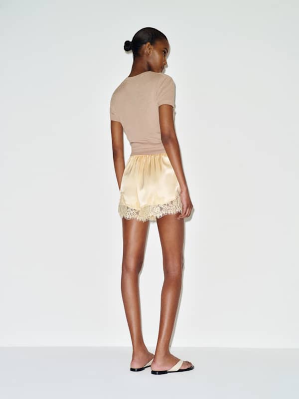 Fern Satin Short - Parmesan