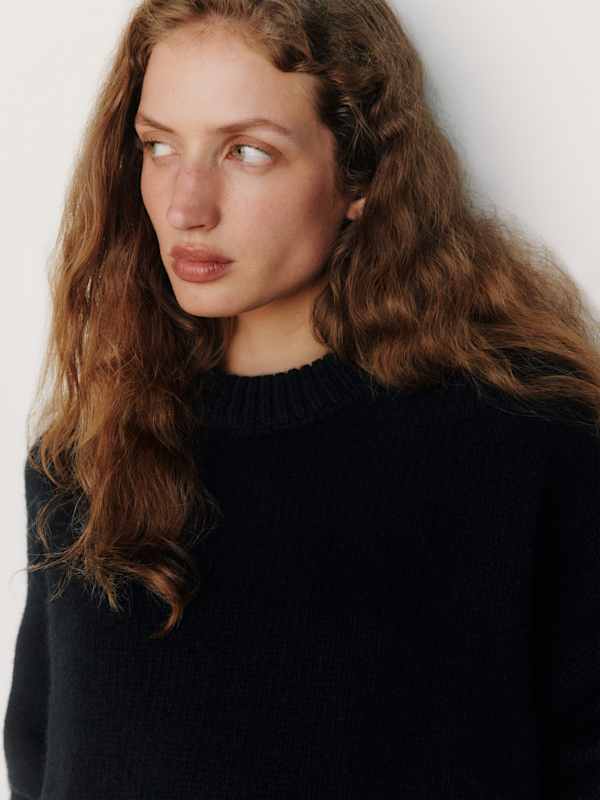 Jo Regenerative Wool Oversized Crew - Black