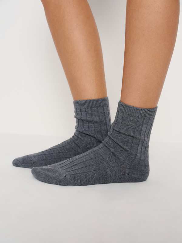 August Regenerative Merino Socks - Mid Grey