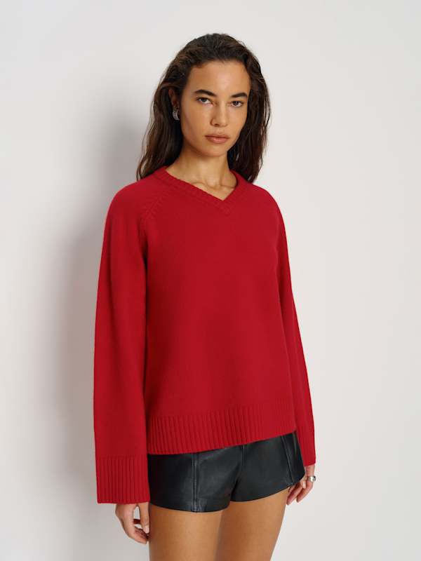 Beth Regenerative Wool V-neck - Crimson