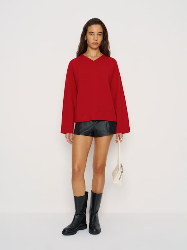 Beth Regenerative Wool V-neck - Crimson