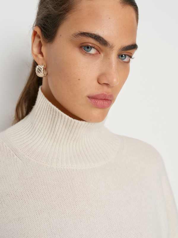 March Regenerative Wool Cropped Turtleneck - Arctic