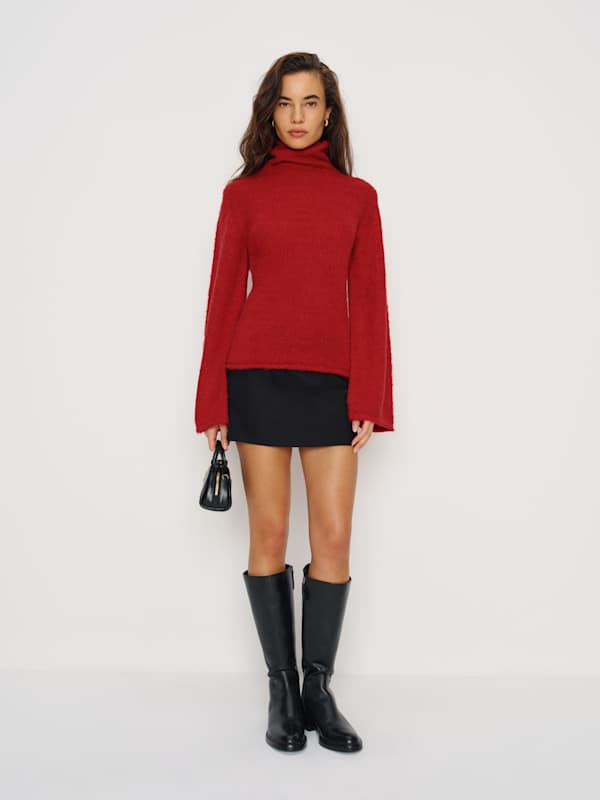 Grove Alpaca Turtleneck - Lipstick