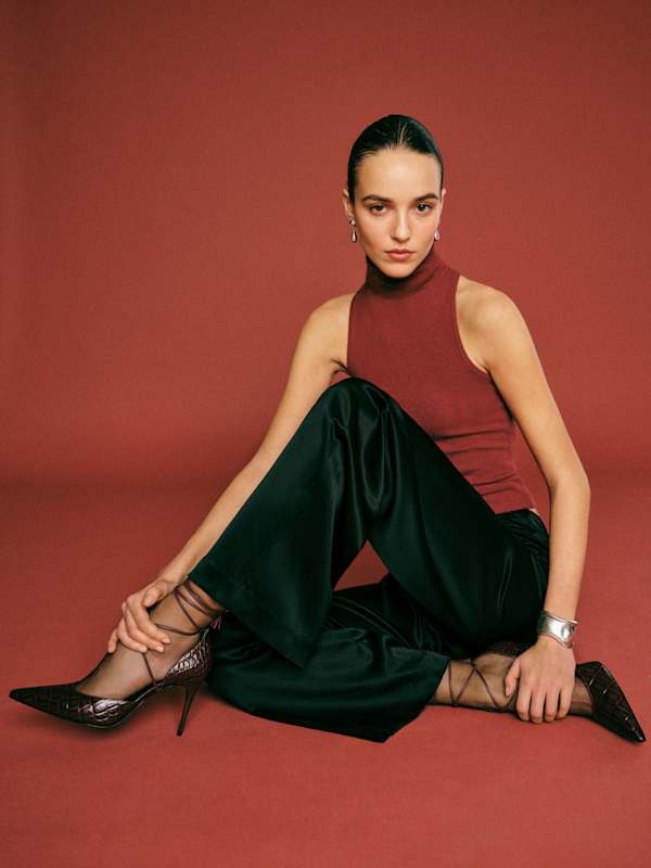 Vida Satin Low Rise Pant - Black