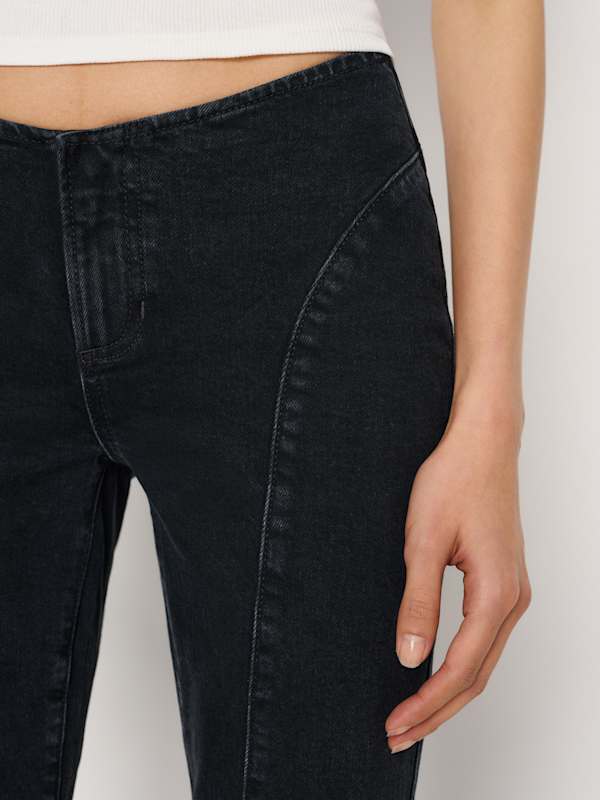 Elora Super Stretch Low Rise Bootcut Jeans - Volta