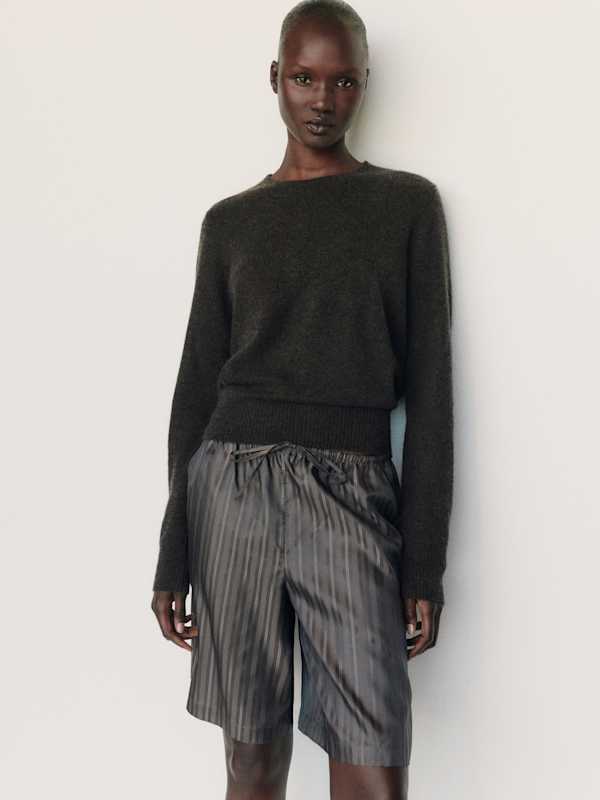 Nikki Cashmere Crew - Espresso