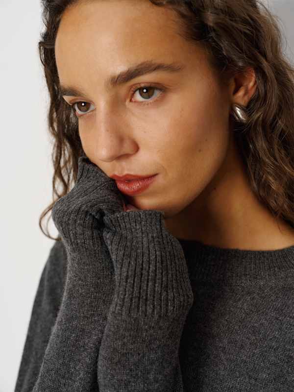 Nikki Cashmere Crew - Flannel