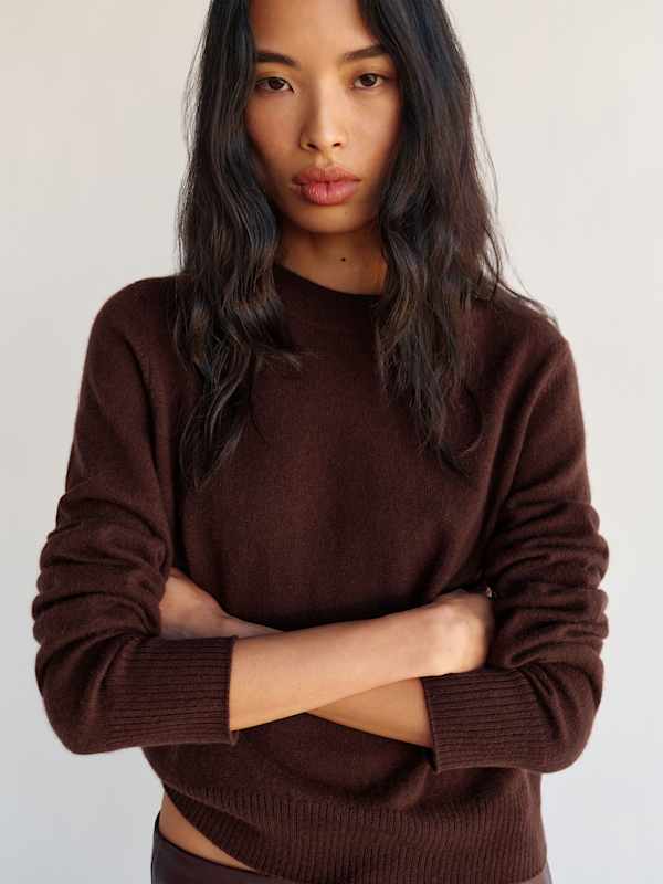 Nikki Cashmere Crew - Mahogany