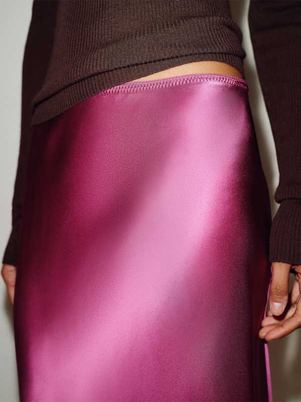 Layla Silk Knee Length Skirt - Hibiscus Tea