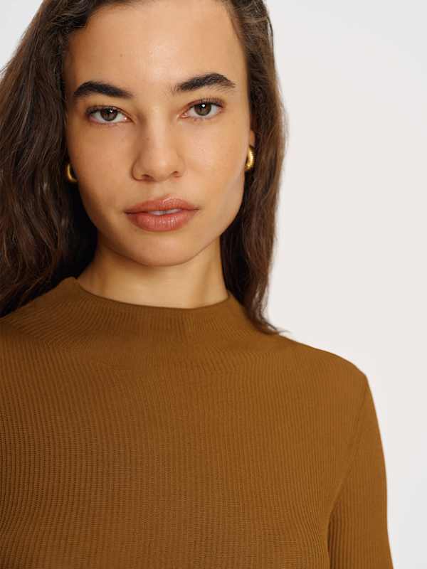 Giselle Turtleneck Sweater - Toffee