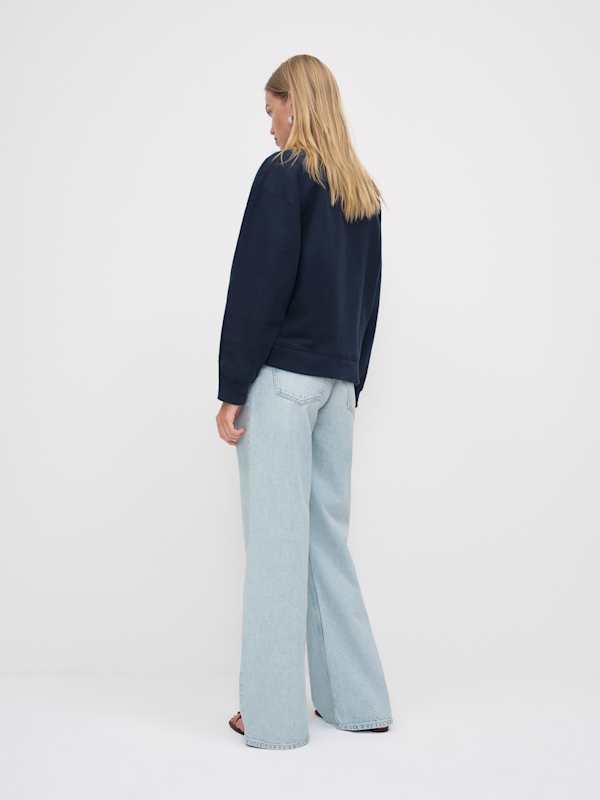 Bowie V Neck Sweatshirt - Midnight