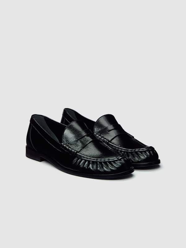 Francine Ruched Loafer - Black Crinkle Patent