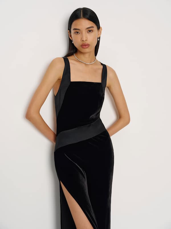 Emmalee Velvet Dress - Black