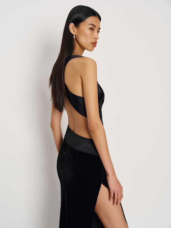 Emmalee Velvet Dress - Black