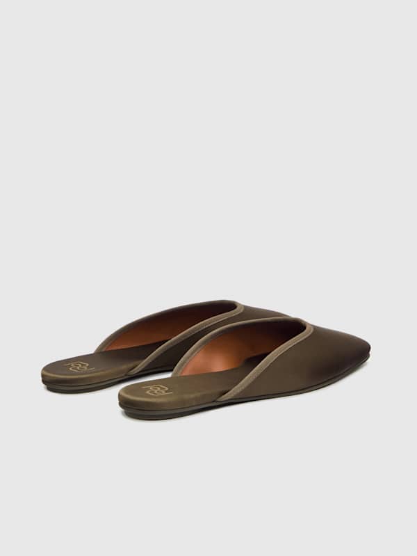 Priya Flat Mule - Pickle Satin