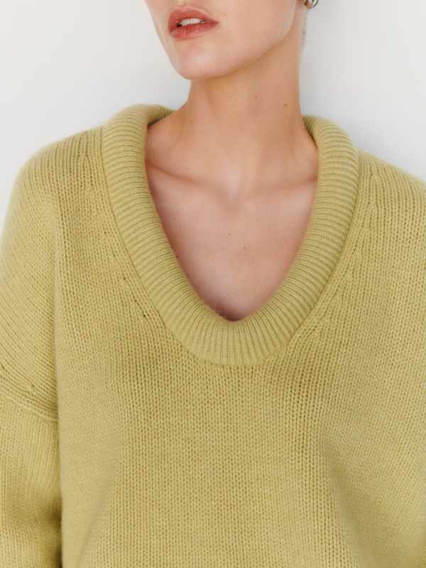 Jonie Cashmere Oversized Scoop Neck - Lemongrass