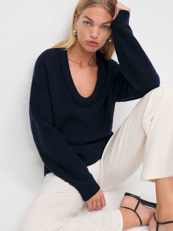 Jonie Cashmere Oversized Scoop Neck - Navy