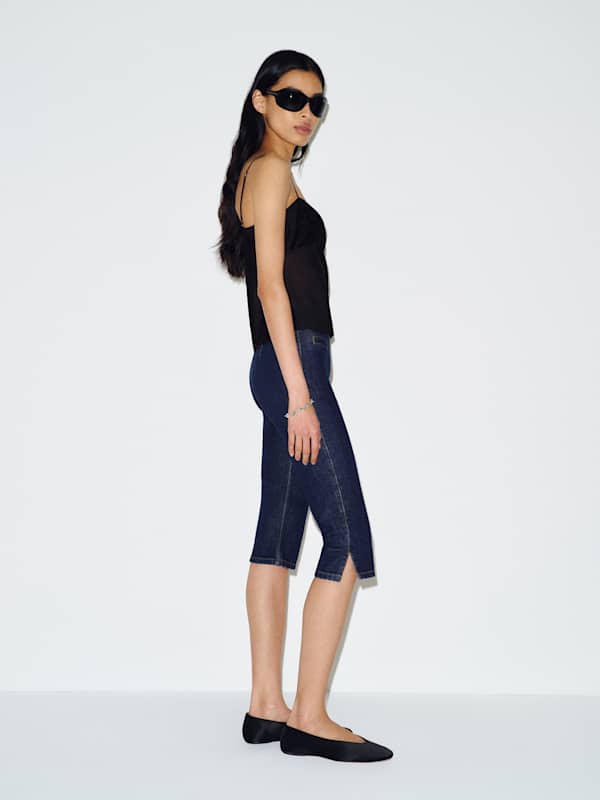 Zoee Stretch Mid Rise Capri Jeans - Nemo