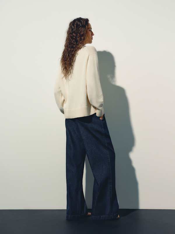 Cove Cotton Oversized Crew - Fior Di Latte