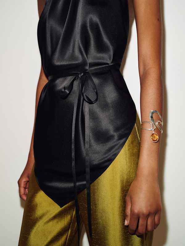 Una Silk Scarf Top - Black