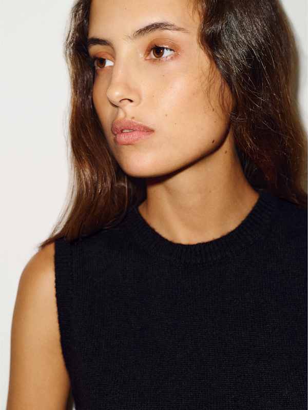 Roxana Cashmere Sweater Tank - Black