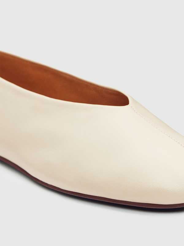Blaine Flat - Almond Leather