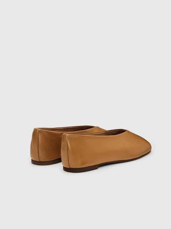 Blaine Flat - Toffee Leather