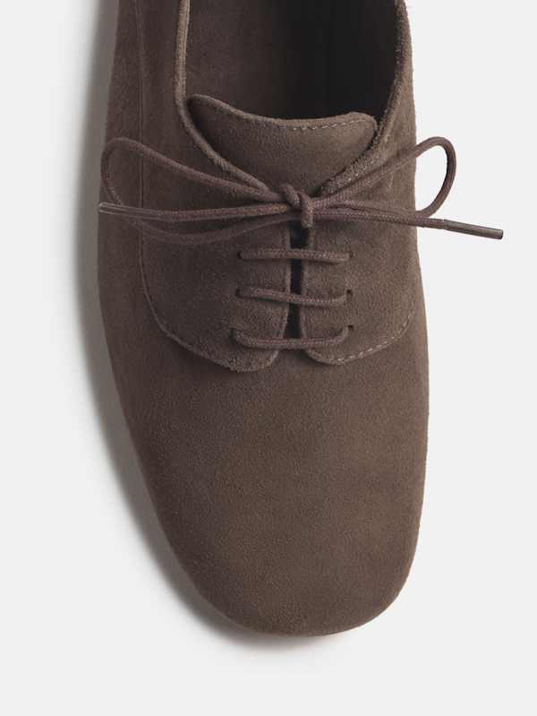 Buffy Oxford - Clove Suede