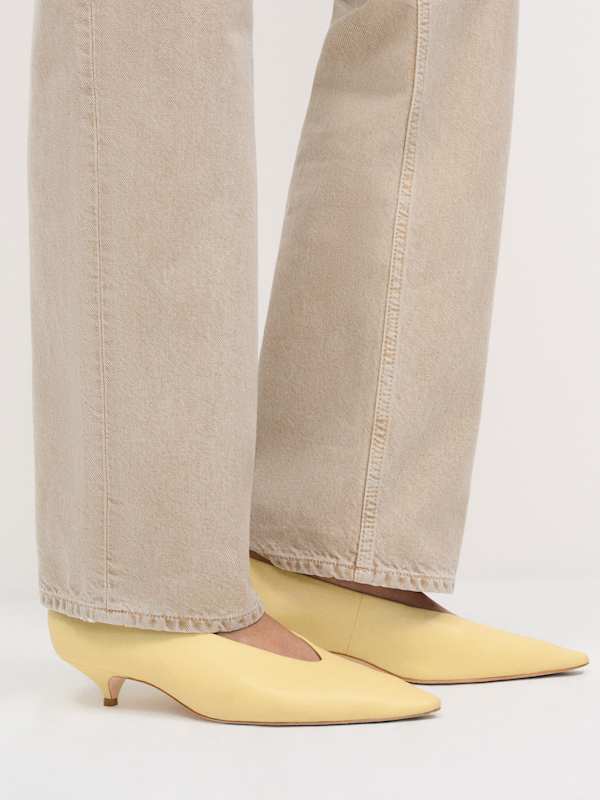 Calista Kitten Heel Pump - Lemon Custard Leather