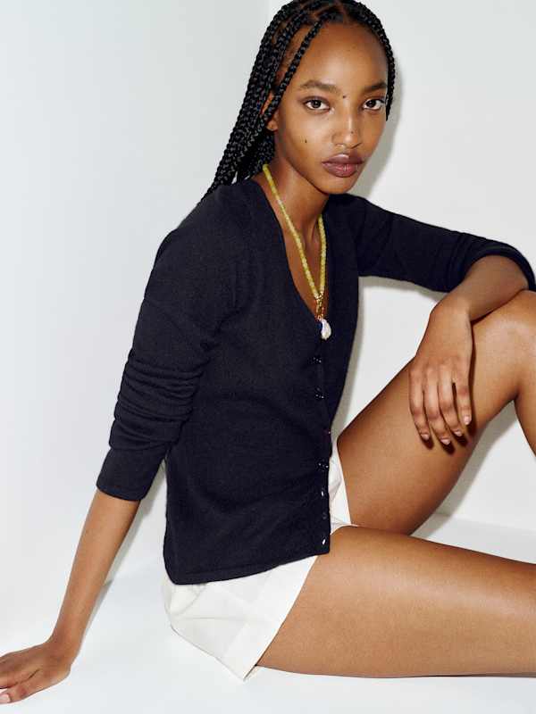 Bloom Cashmere V - Neck Cardigan - Black