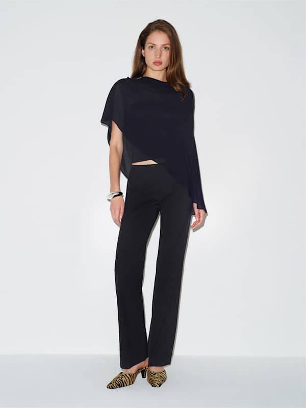 Lilibeth Cape - Black