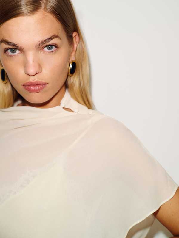 Lilibeth Cape - Fior Di Latte