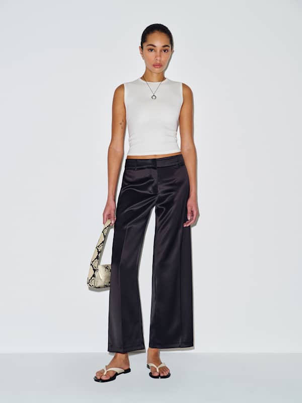 Gisele Satin Low Rise Cropped Pant - Black