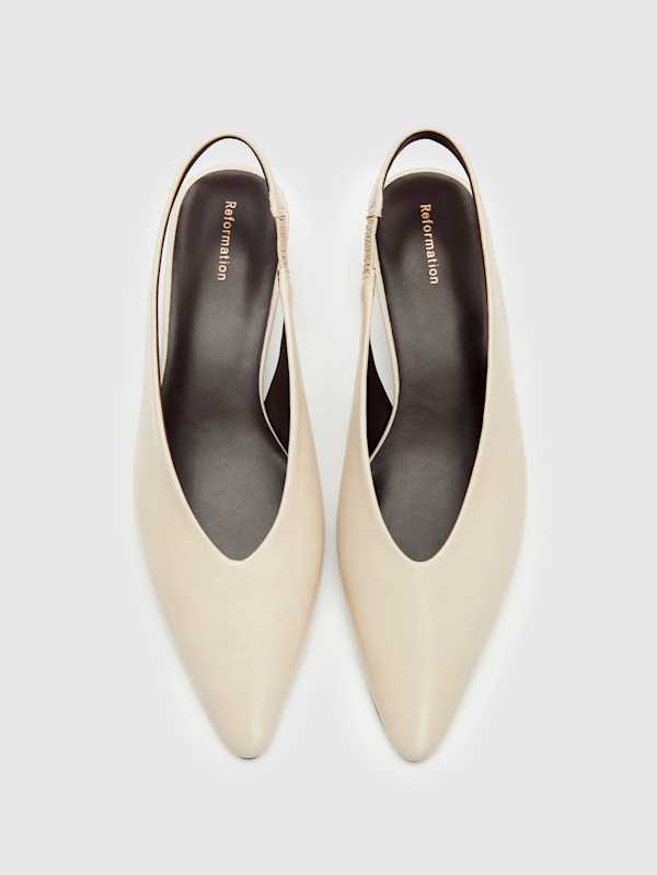 Chaussures &agrave; talons et brides arri&egrave;re Calista - Cuir amande