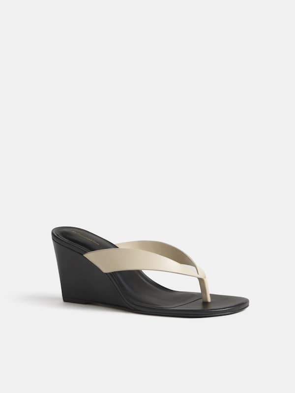 Jessie Wedge Thong - Almond Black Leather