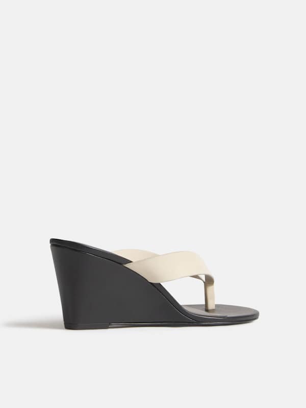 Jessie Wedge Thong - Almond Black Leather