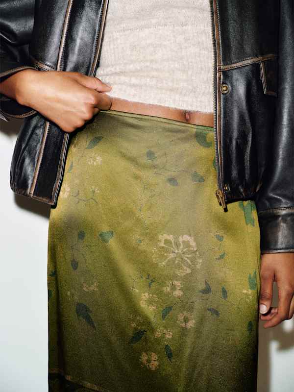 Helen Low Waist Silk Midi Skirt - Emerald Tapestry