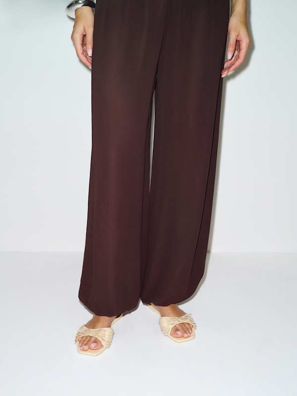 Imogen Flat Sandal - Parmesan Patent Paillettes