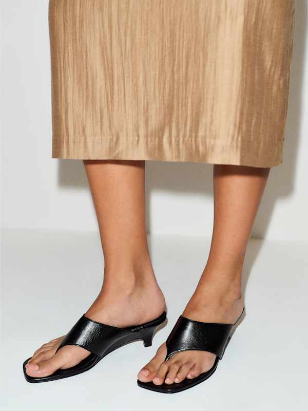 Sandales &agrave; brides et talons Sherlyn - Cuir noir